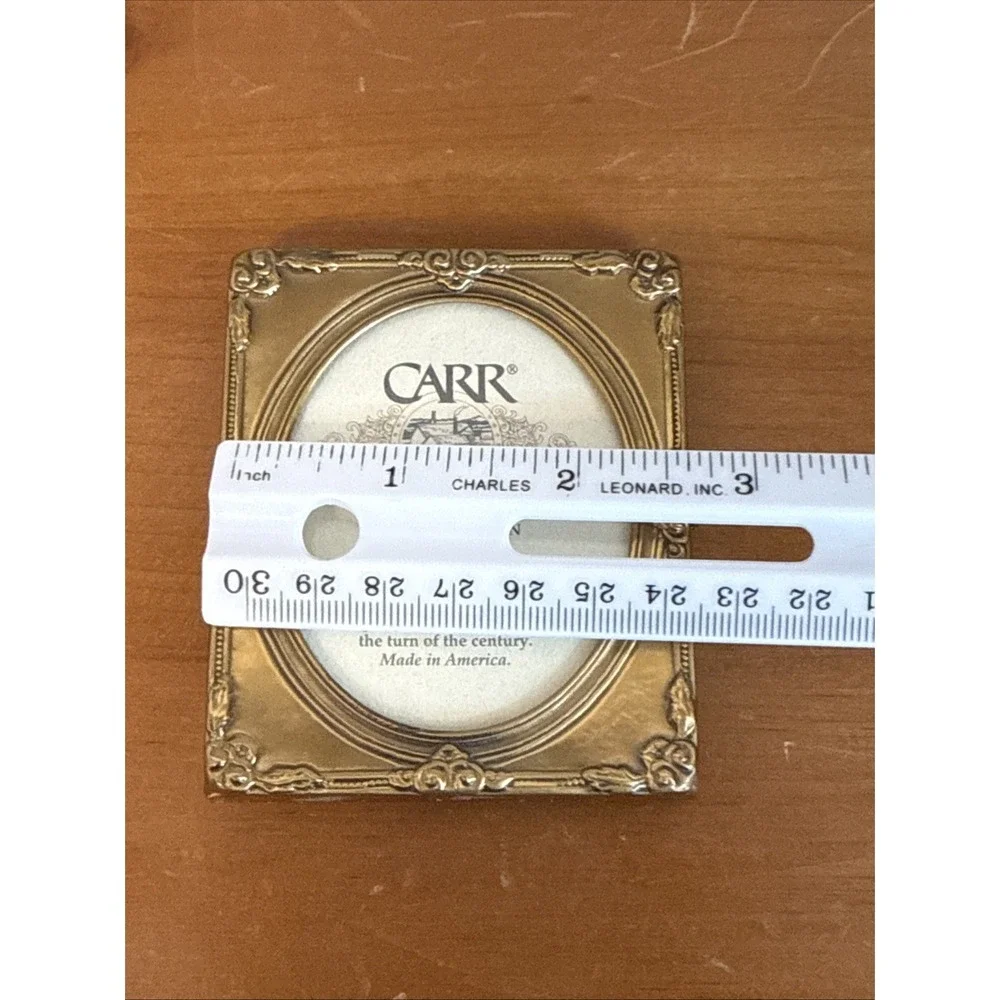 Pair‎ Vtg Gold Tone Metal Picture Frames Embossed Filigree Border Oval Opening
